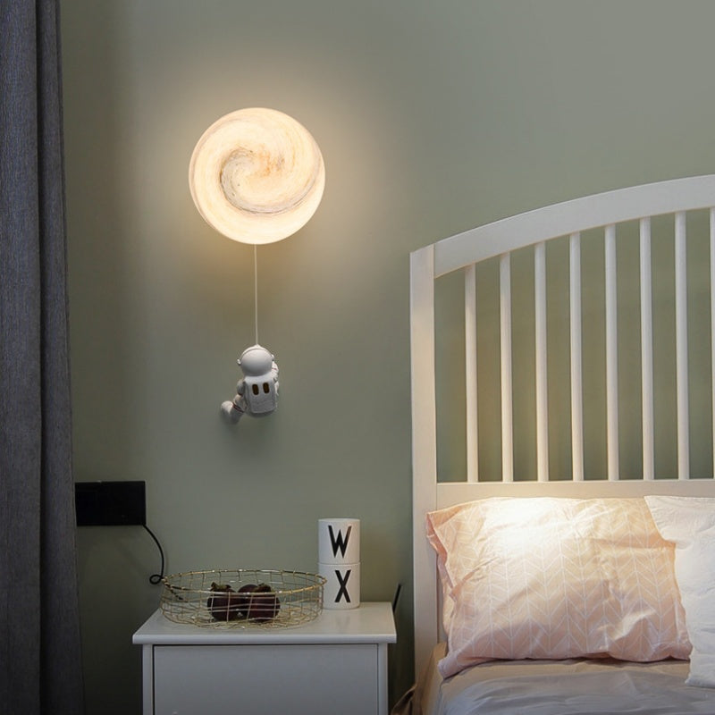 Aria Moderno Luna LED Applique Bianco Resina Camera dei Bambini