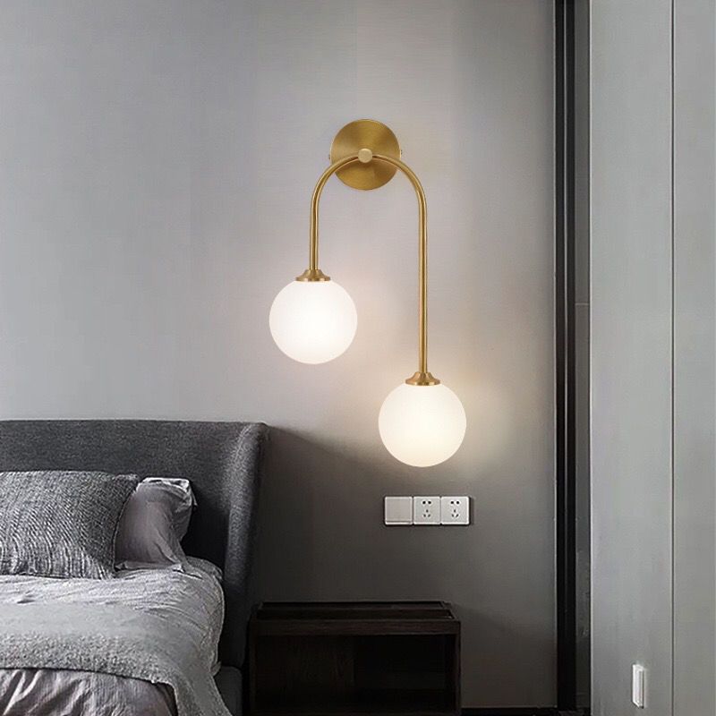 Valentina Moderno LED Arco Globo Vetro Applique Ottone Soggiorno/Camera da Letto