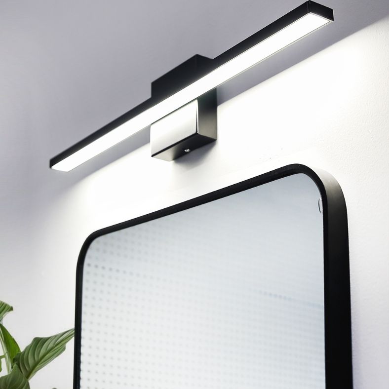 Arisha Moderno Classico Lineare LED Applique Metallo Nero/Argento Specchio Bagno