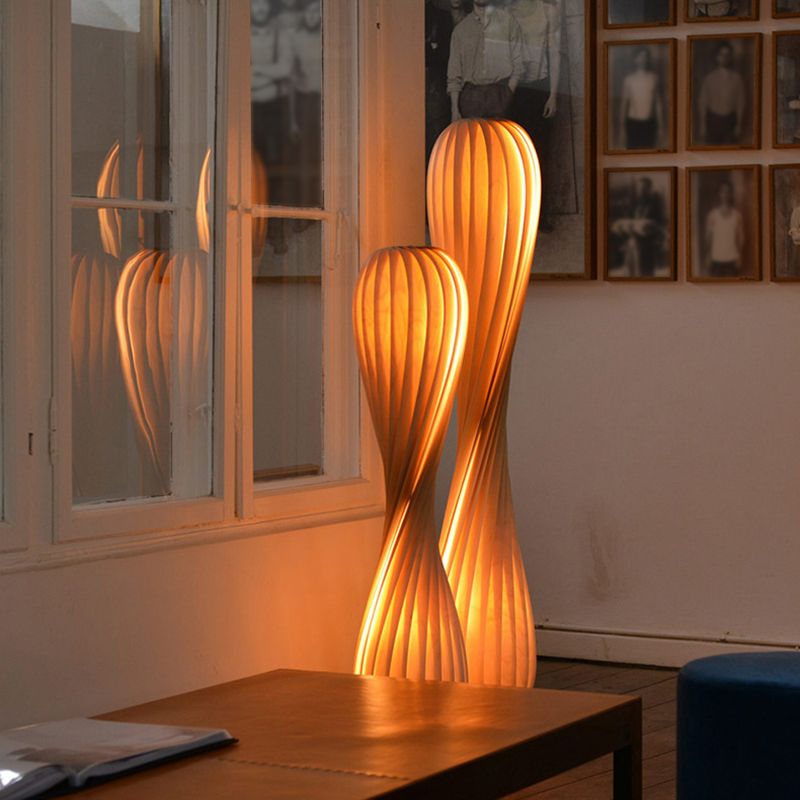 Muto Moderno Elegante Torto Legno Lampade da Terra Colore Legno