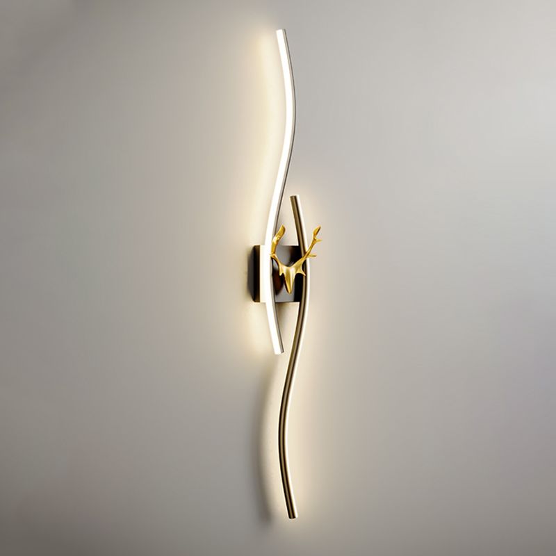 Arisha Minimalismo Lineare Onda Design LED Applique Metallo Oro Specchio Bagno