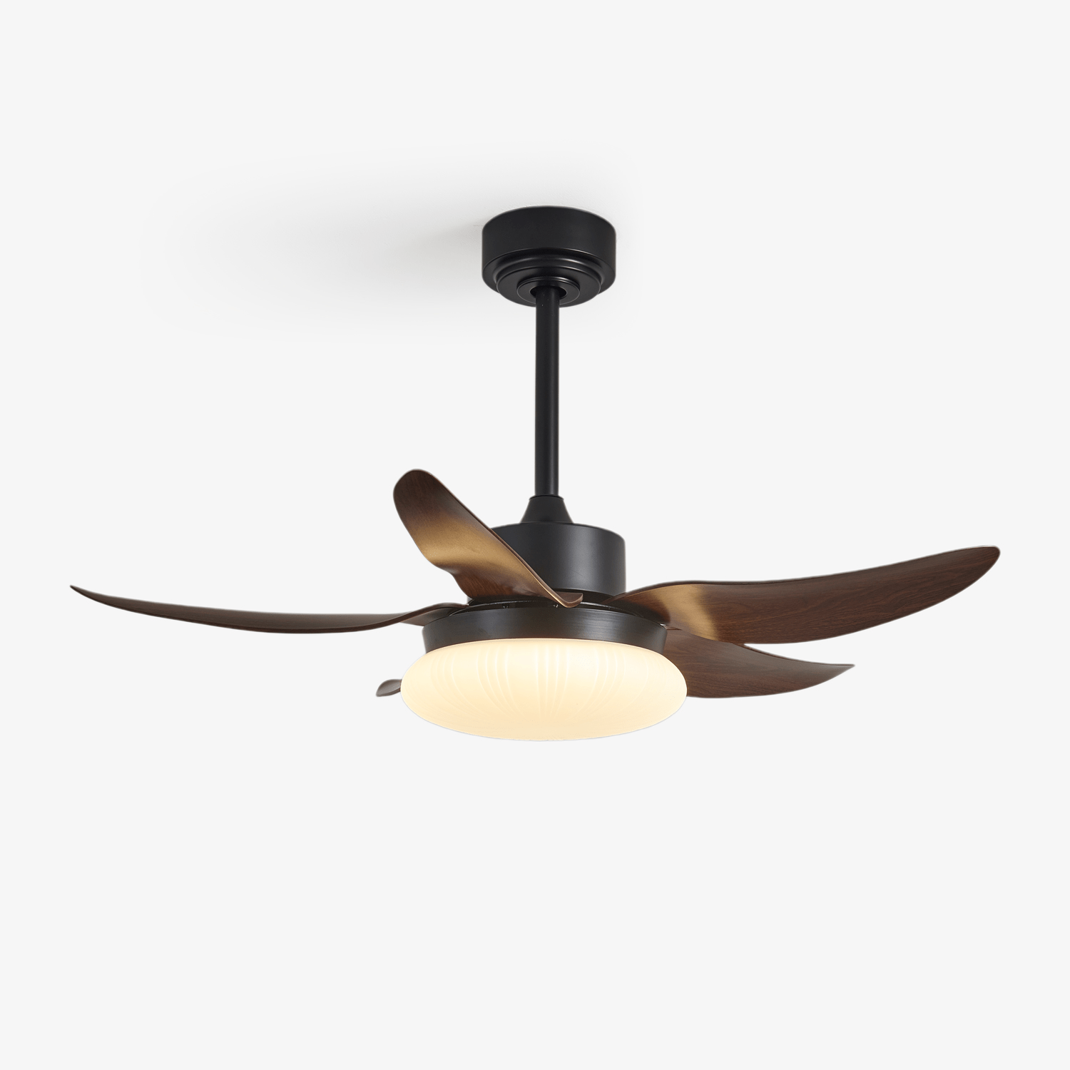 Ventilatore da soffitto Zerith moderno in legno con pale color noce e paralume bianco