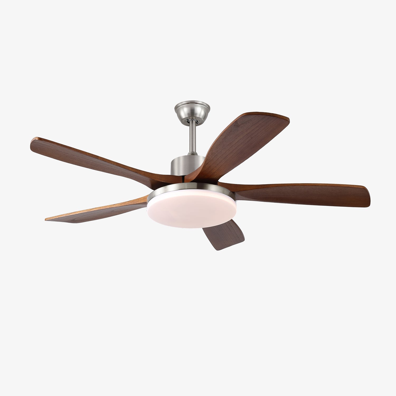 Ventilatore da soffitto Orvian con luce installato a soffitto
