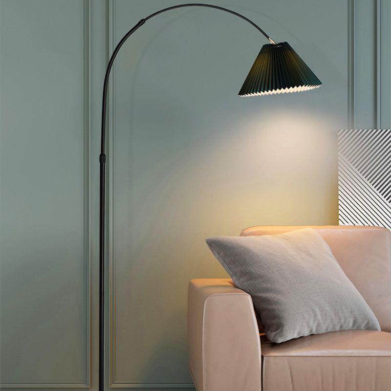 Tiffany Nordico Moderno Metallo Tessuto Arco Studio Lampade da Terra