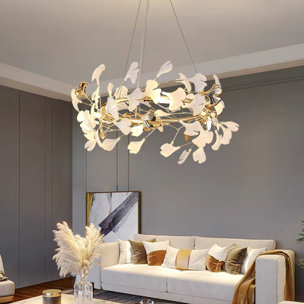 Olivia Lampadario moderno a LED dorato GinkLuxe, metallo e ceramica