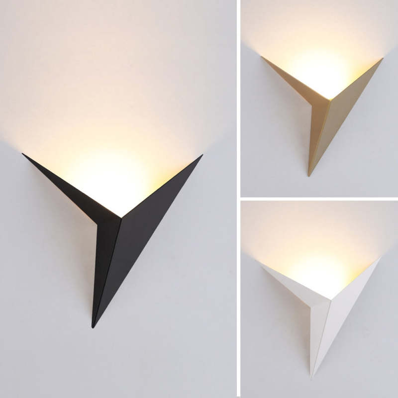 Arisha Moderno LED Applique Metallo Piccolo Geometrico Triangolo Soggiorno/Camera da Letto Minimalismo