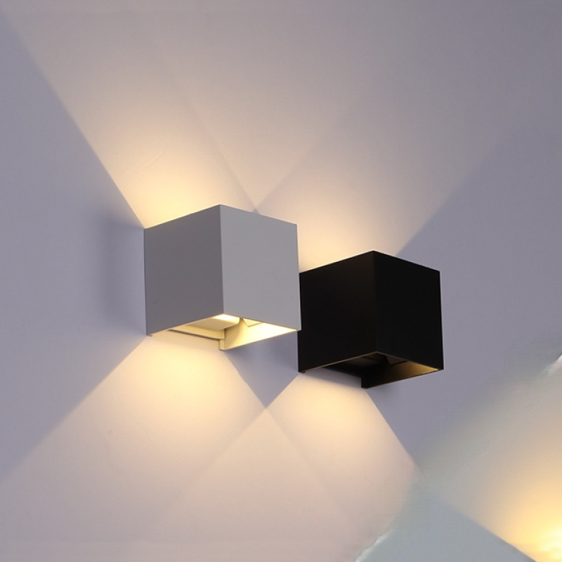 Ray Applique da Esterni Quadrato Regolabile LED