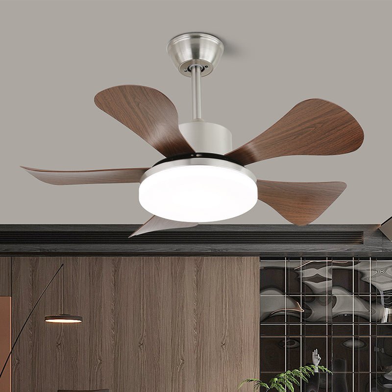 Ventilatore da soffitto moderno Aurefan, vista laterale, che mostra le pale in legno
