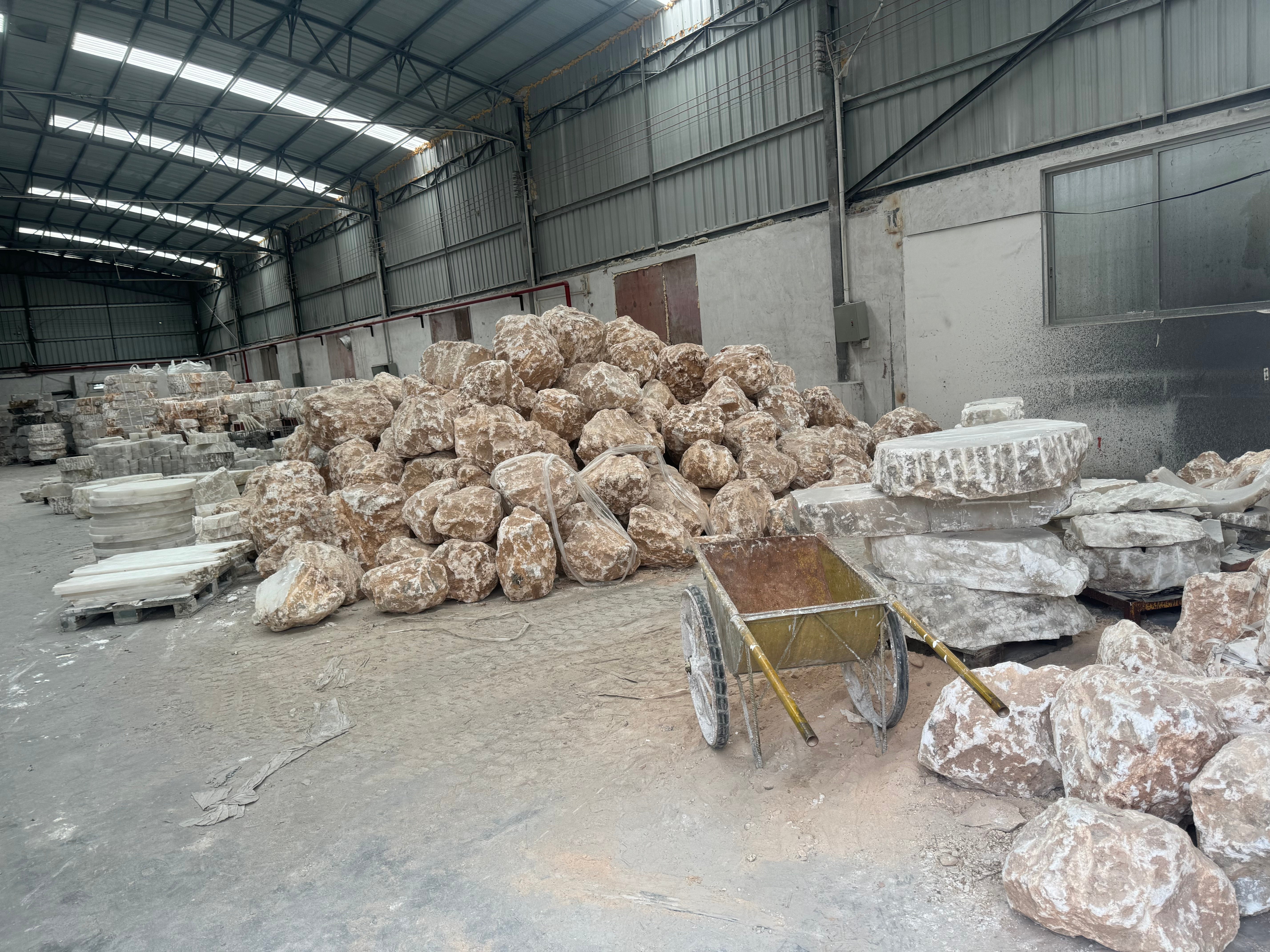 Rauduvys Modern Minimalist Alabaster Flushmount Ceiling Light - Lamp Copper