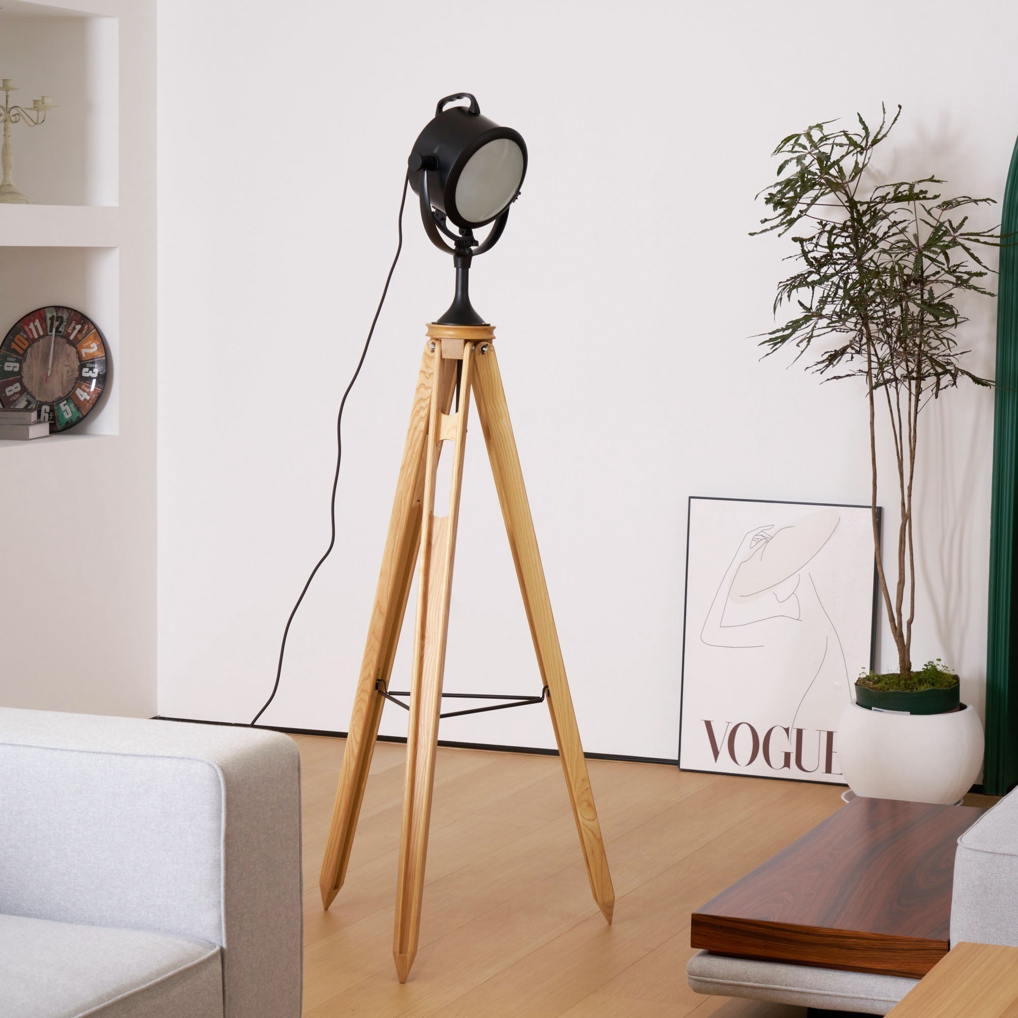 Alfred Tripod Floor Lamp - Lamp Copper