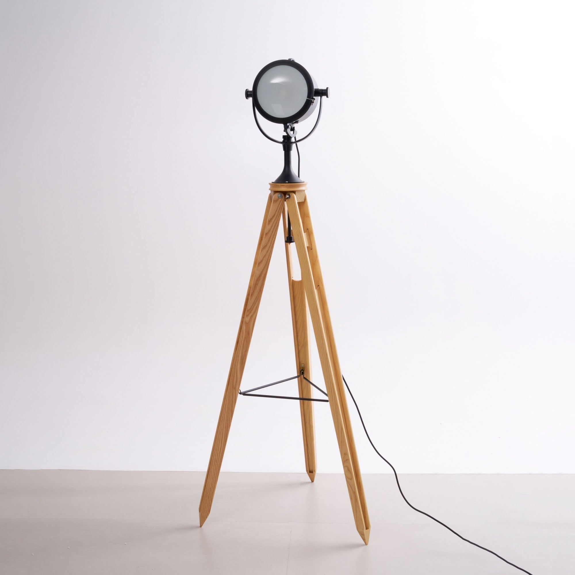 Alfred Tripod Floor Lamp - Lamp Copper
