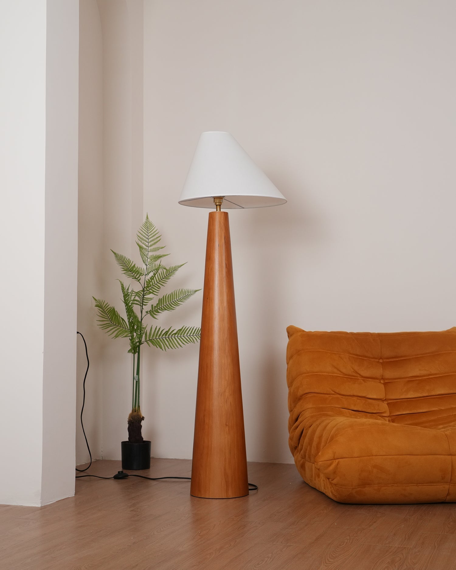 Alvin Floor Lamp - Lamp Copper