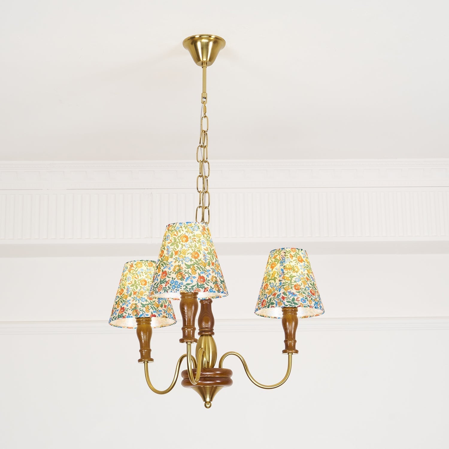 Muto Lampadario con Fiori in Tessuto Stile Rustico