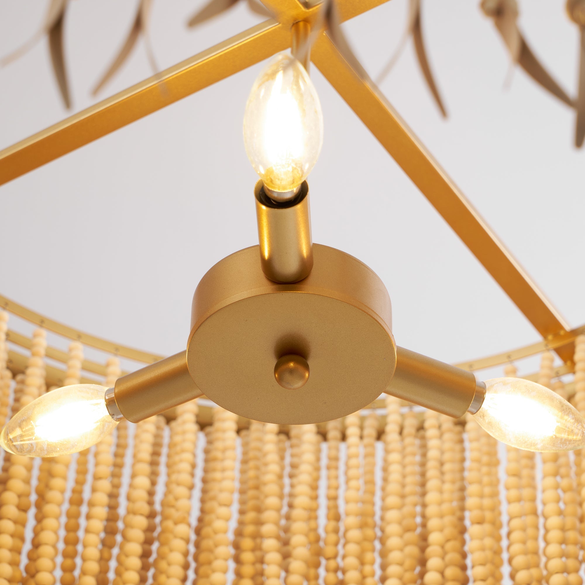 Silva Lampadario in Legno e Perline di Cocco