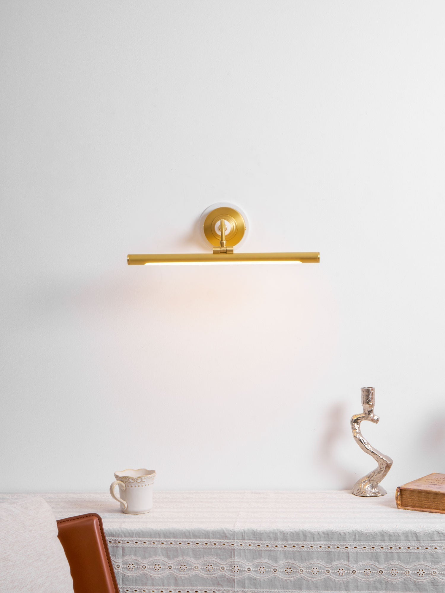 Archer Art Linear Wall Light - Blowlighting