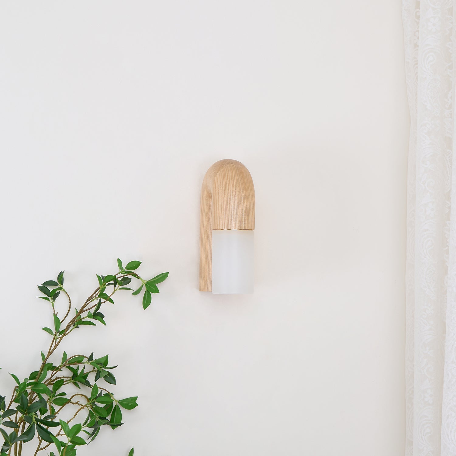 Arcus Wood Wall Lamp - Blowlighting