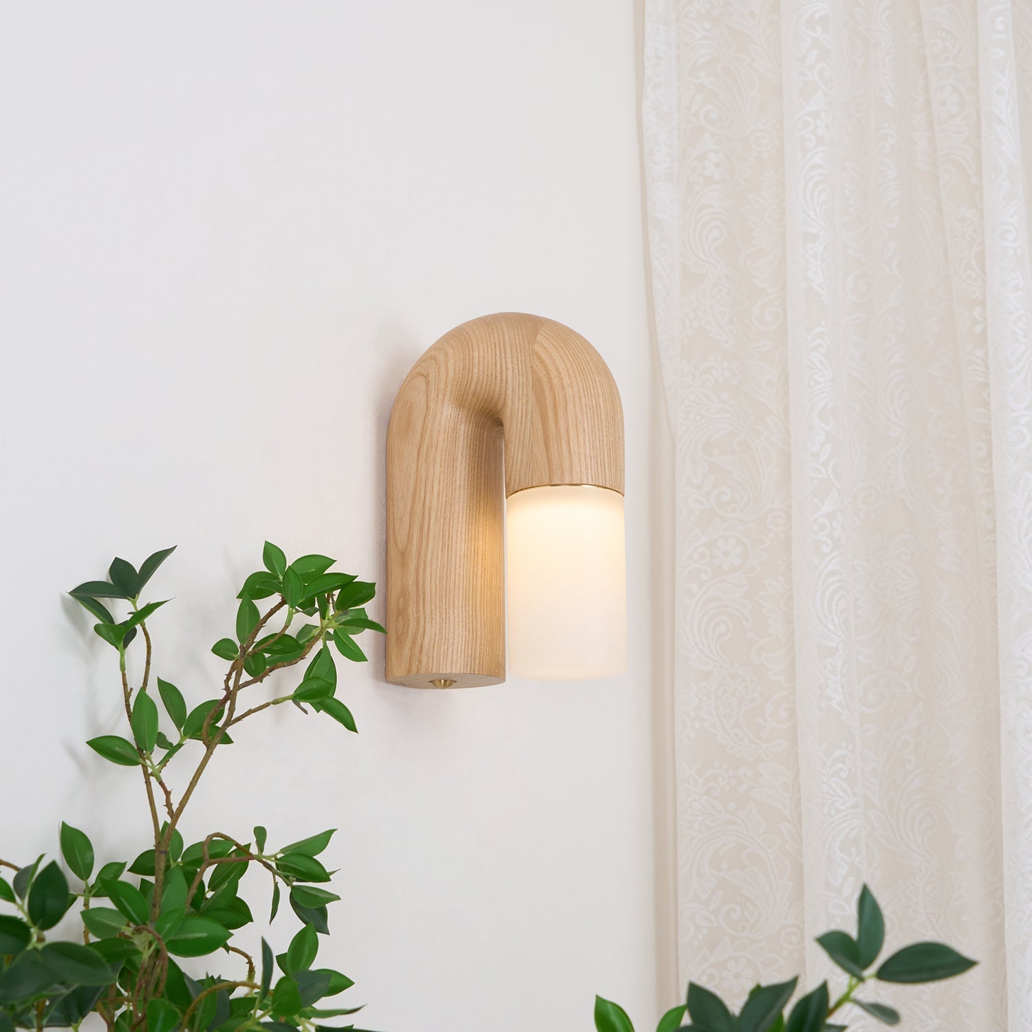 Arcus Wood Wall Lamp - Blowlighting
