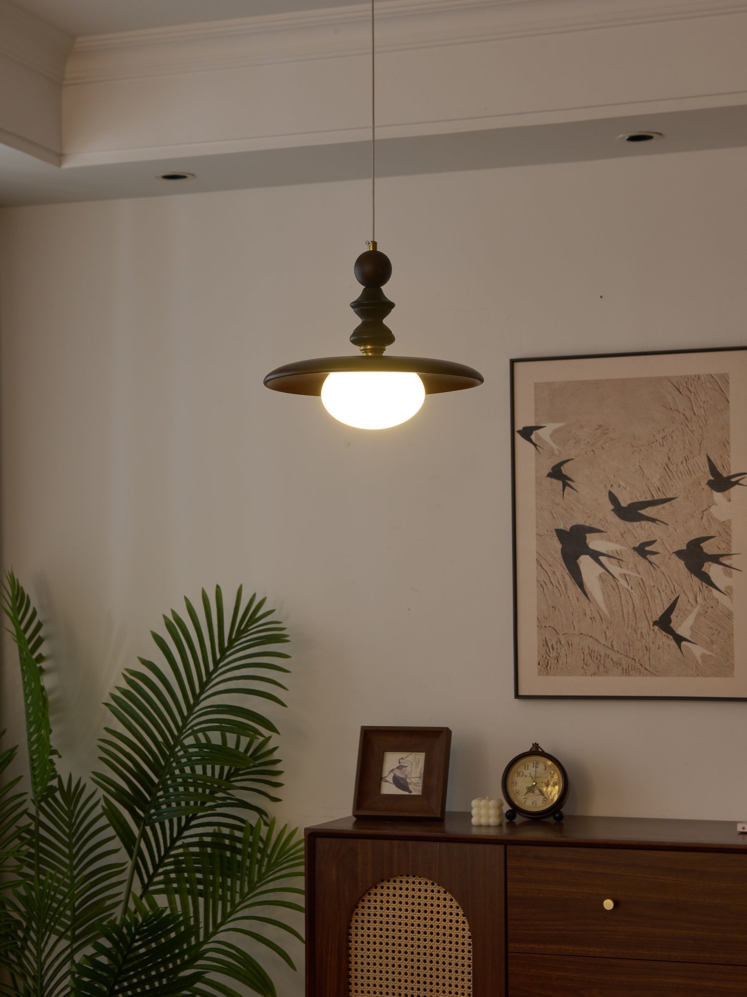 Ardell Pendant Light - Blowlighting