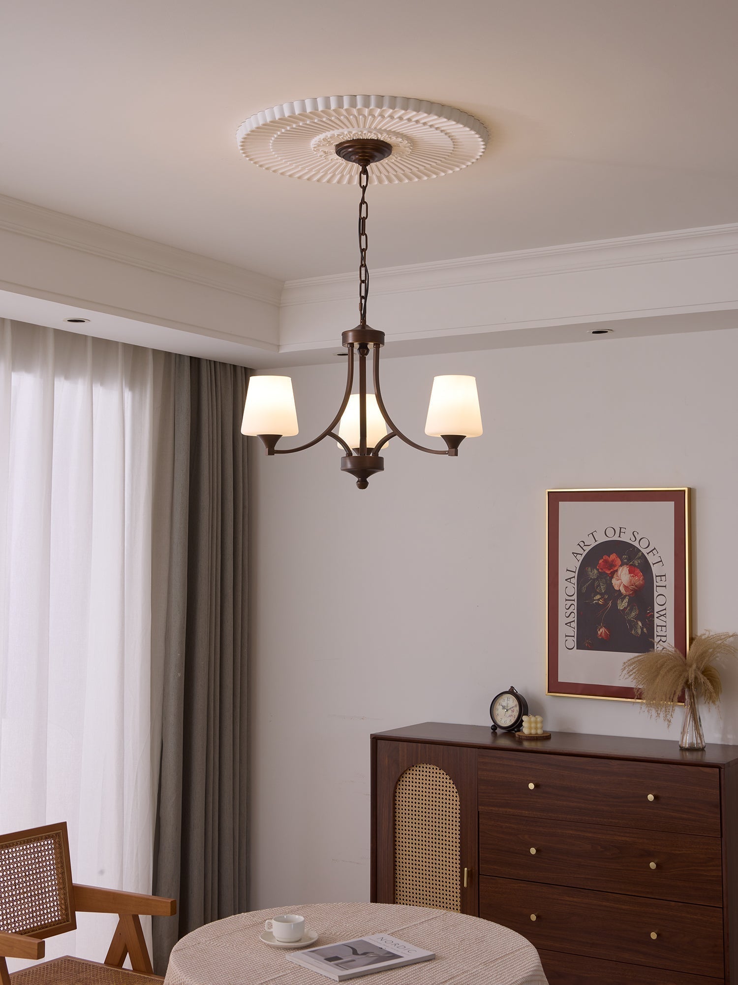 Ardena Classic Chandelier - Blowlighting