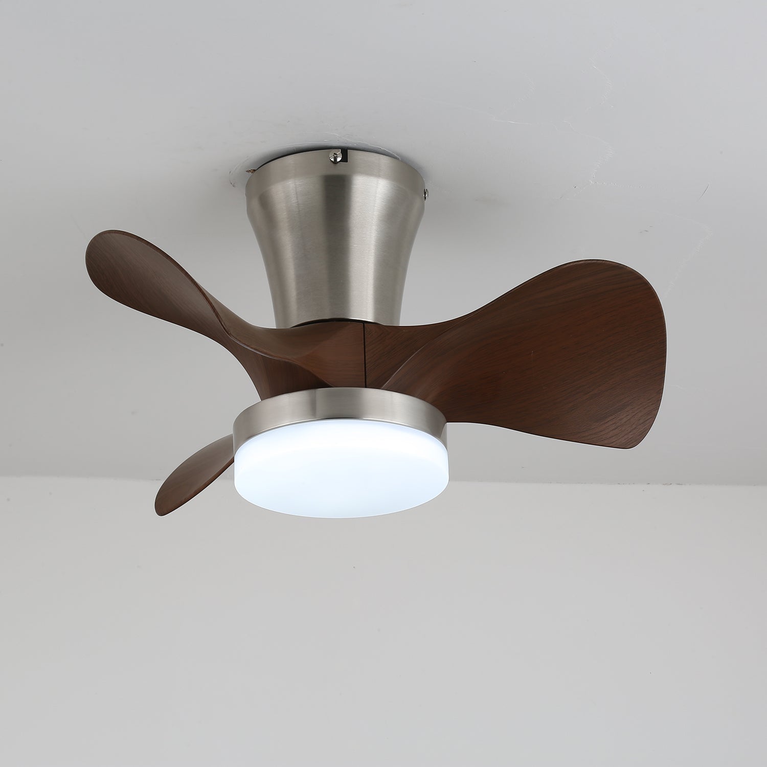 Ventilatore da soffitto moderno Nera in legno con luce