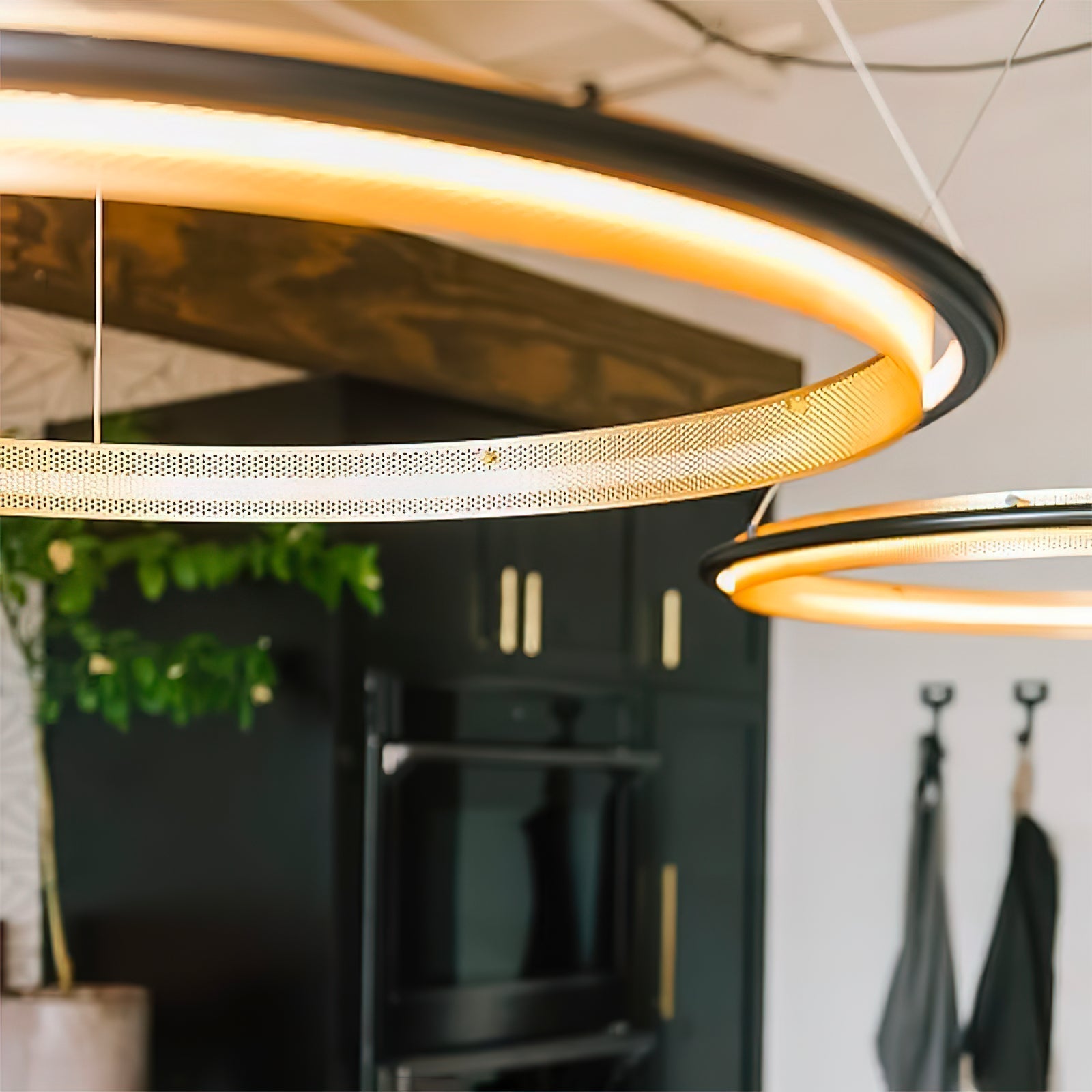 Himinuvyo Modern Minimalist LED Acrylic Metal Chandelier - Lamp Copper