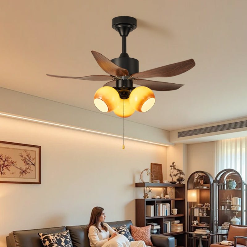 Ventilatore da soffitto con luce Florence Blossom che mostra il motore DC