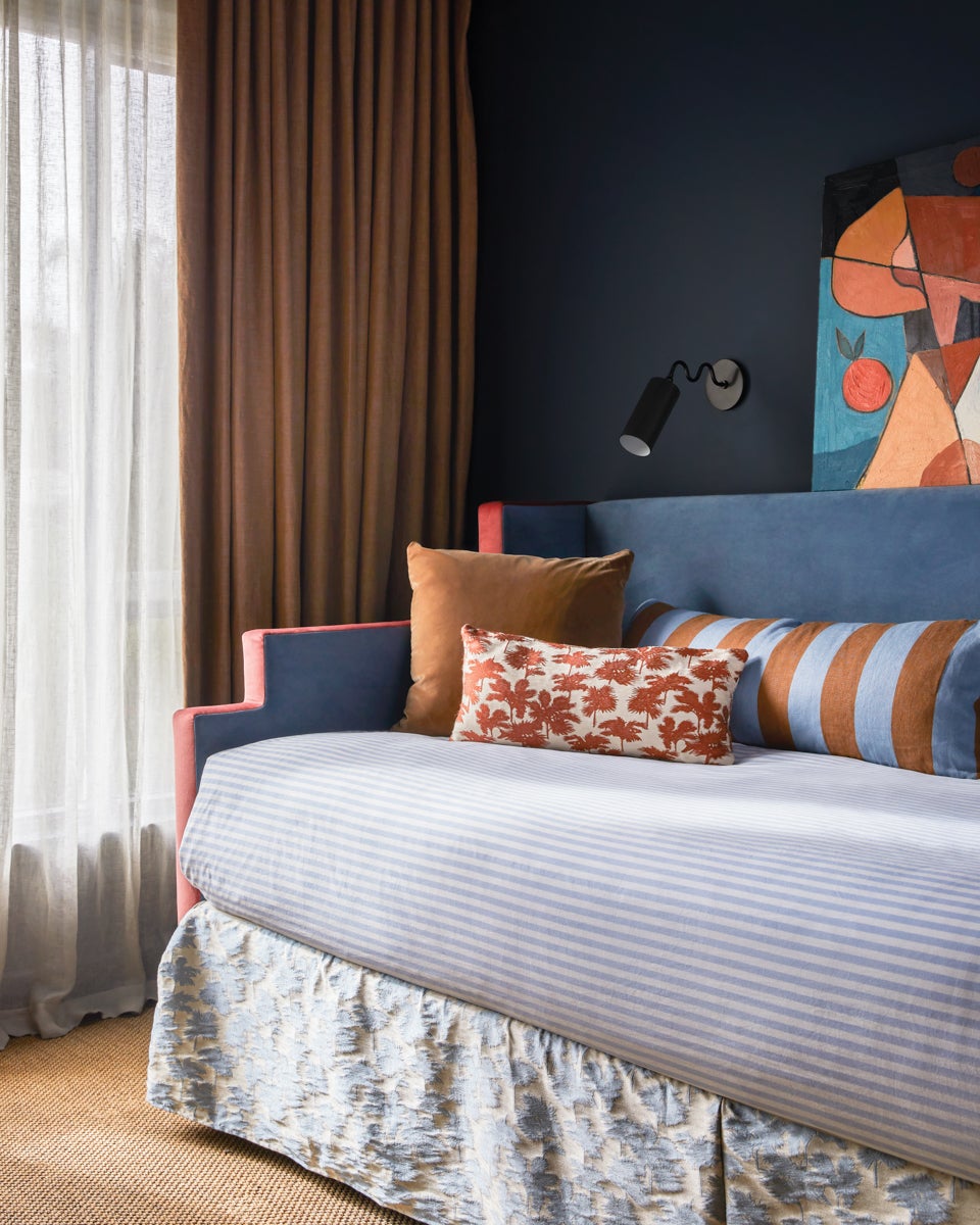 Vatnuvyu Modern Minimalist Fabric Metal Wall Lamp - Lamp Copper