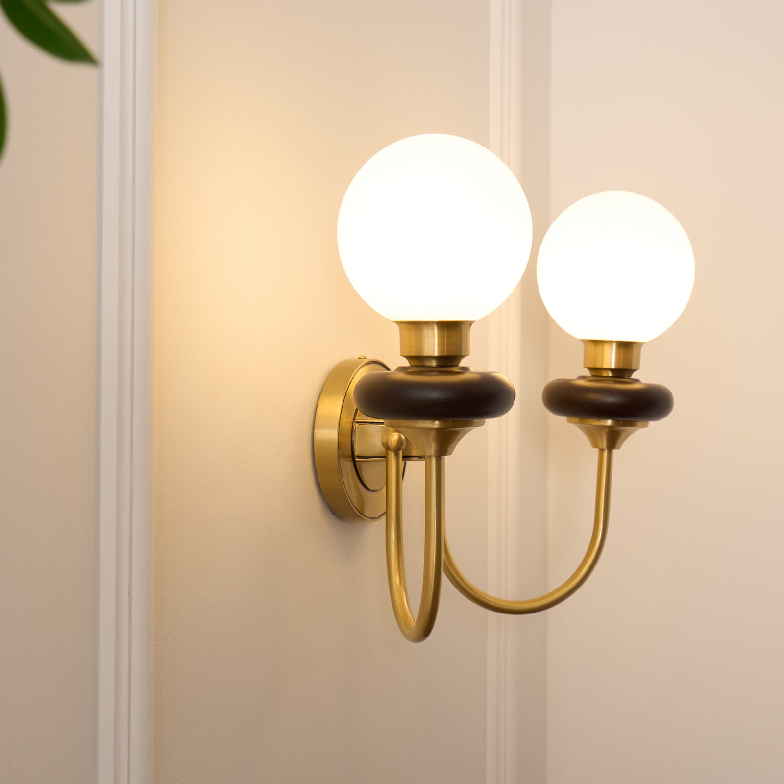 Bellevue Wall Lamp - Blowlighting