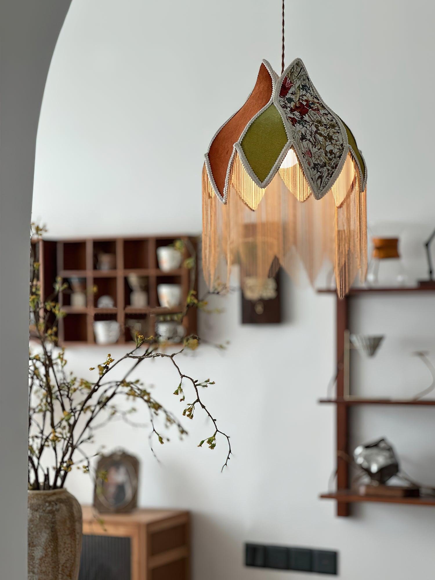 Bette Fringed Pendant Lamp - Blowlighting