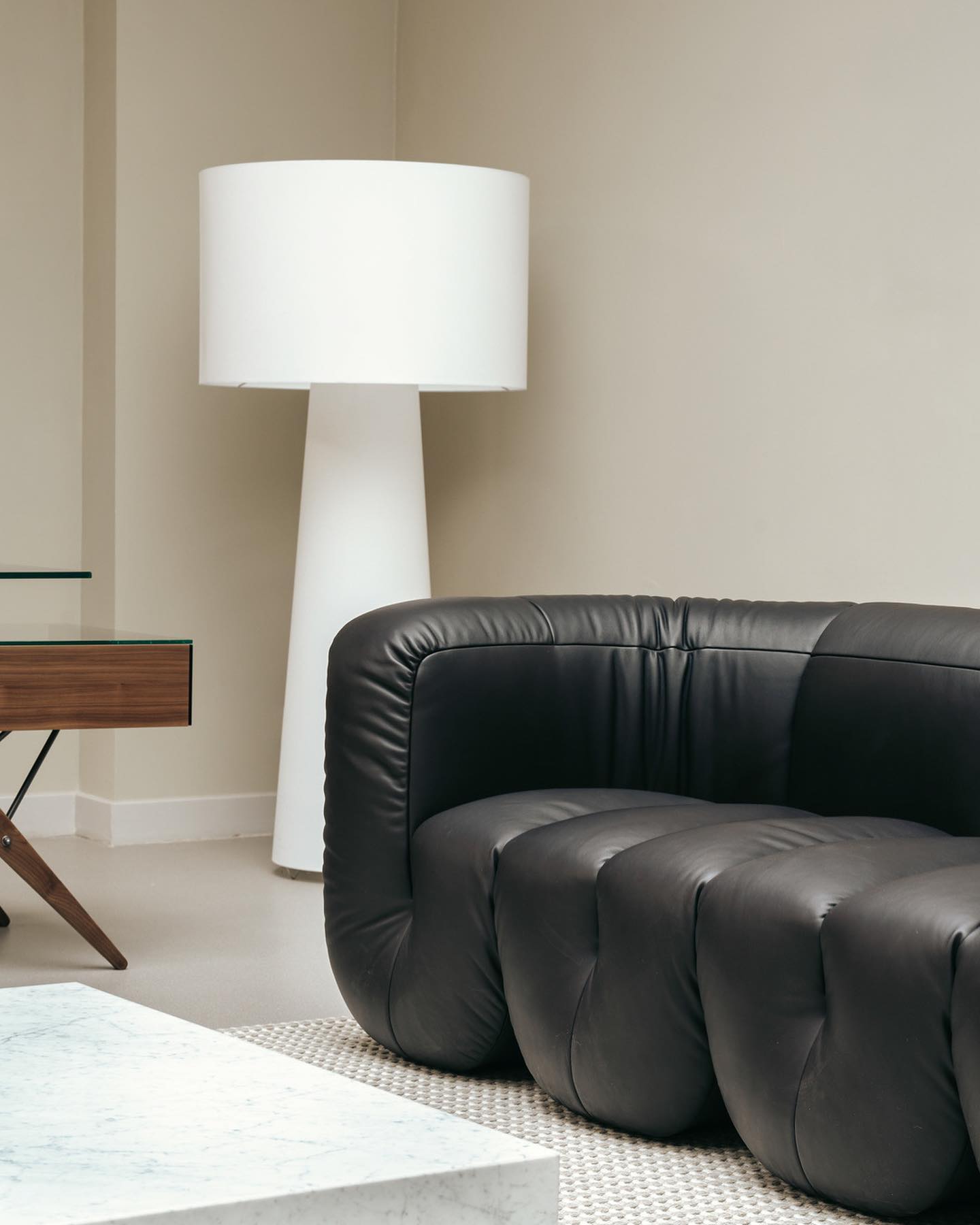 Big Shadow Floor Light - Lamp Copper