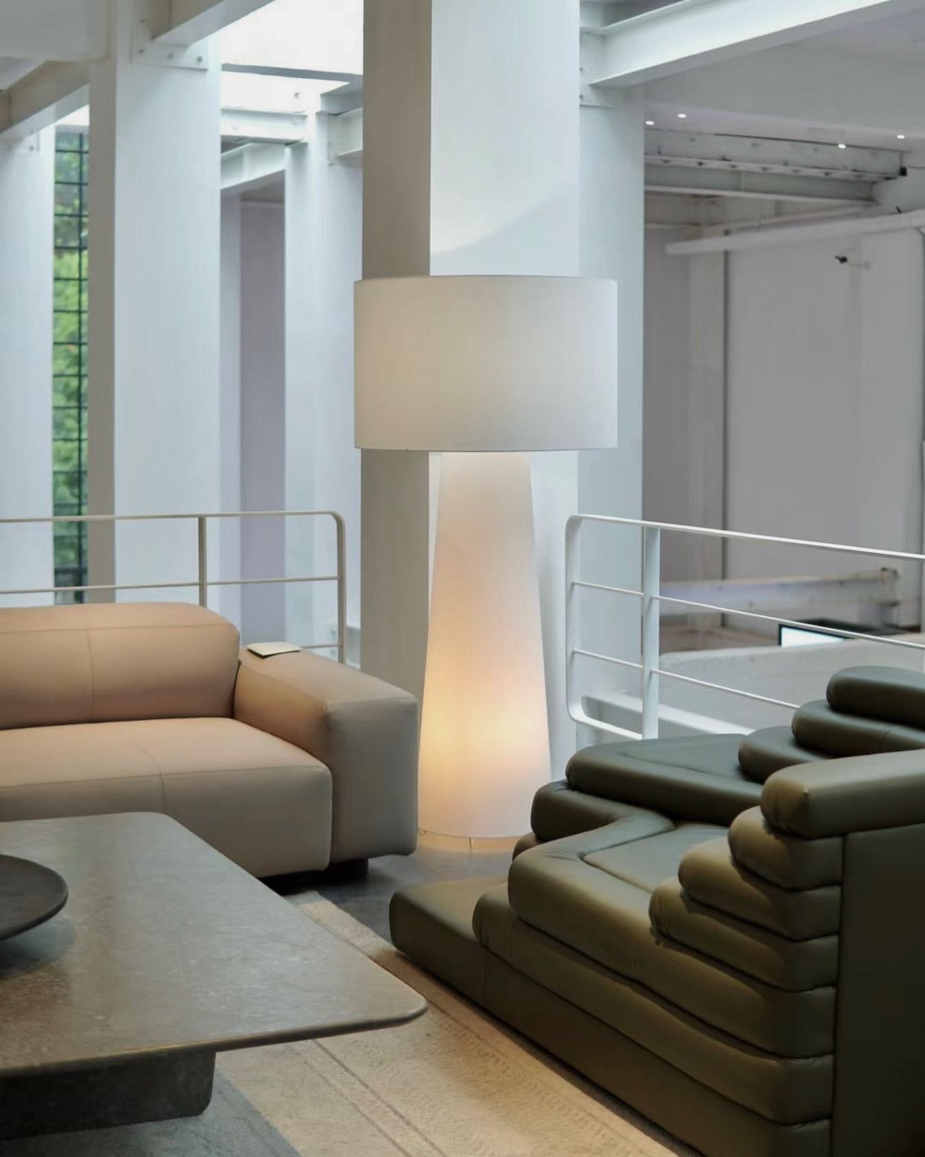 Big Shadow Floor Light - Lamp Copper