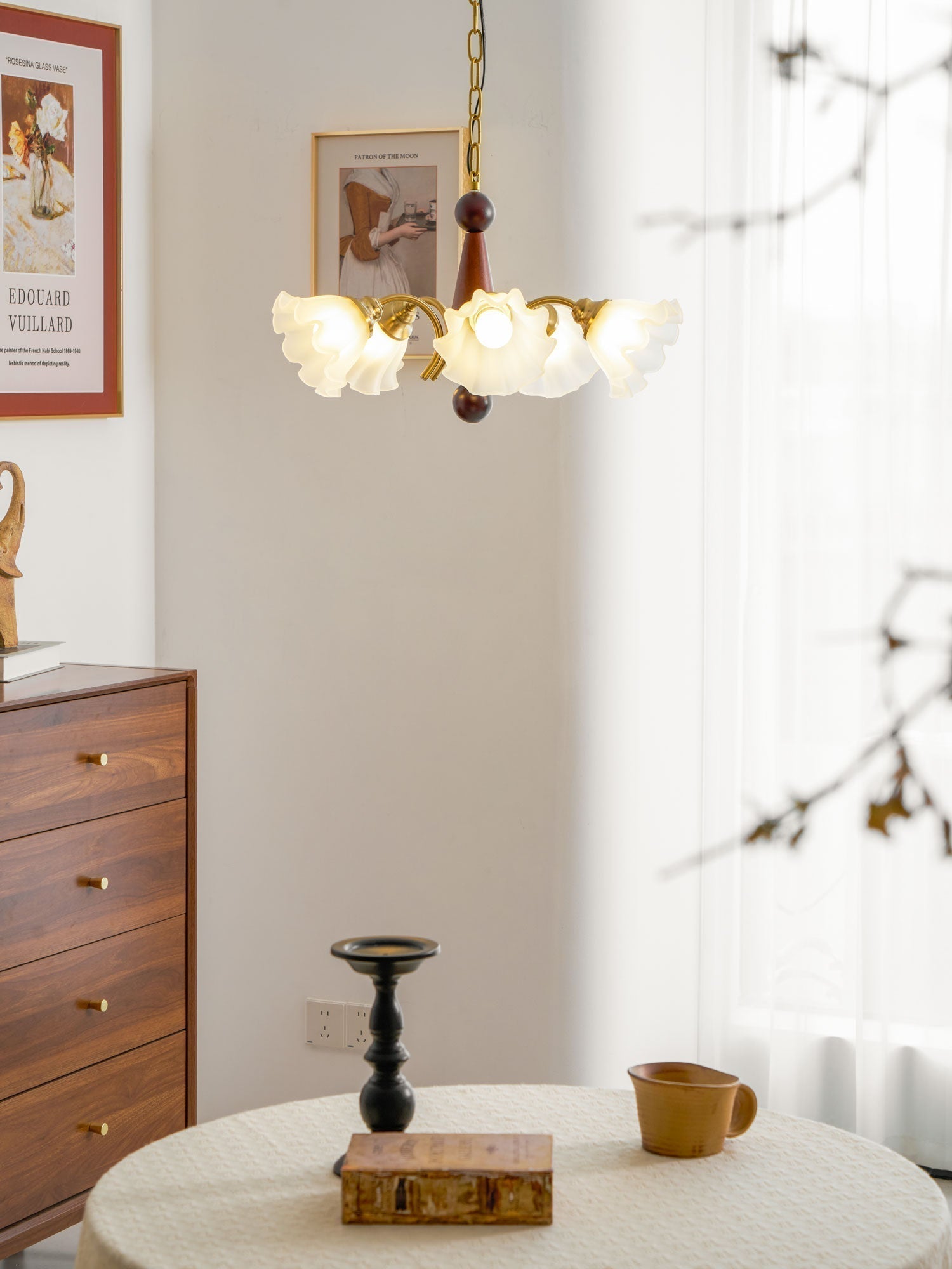 Bloomcrest Chandelier - Blowlighting