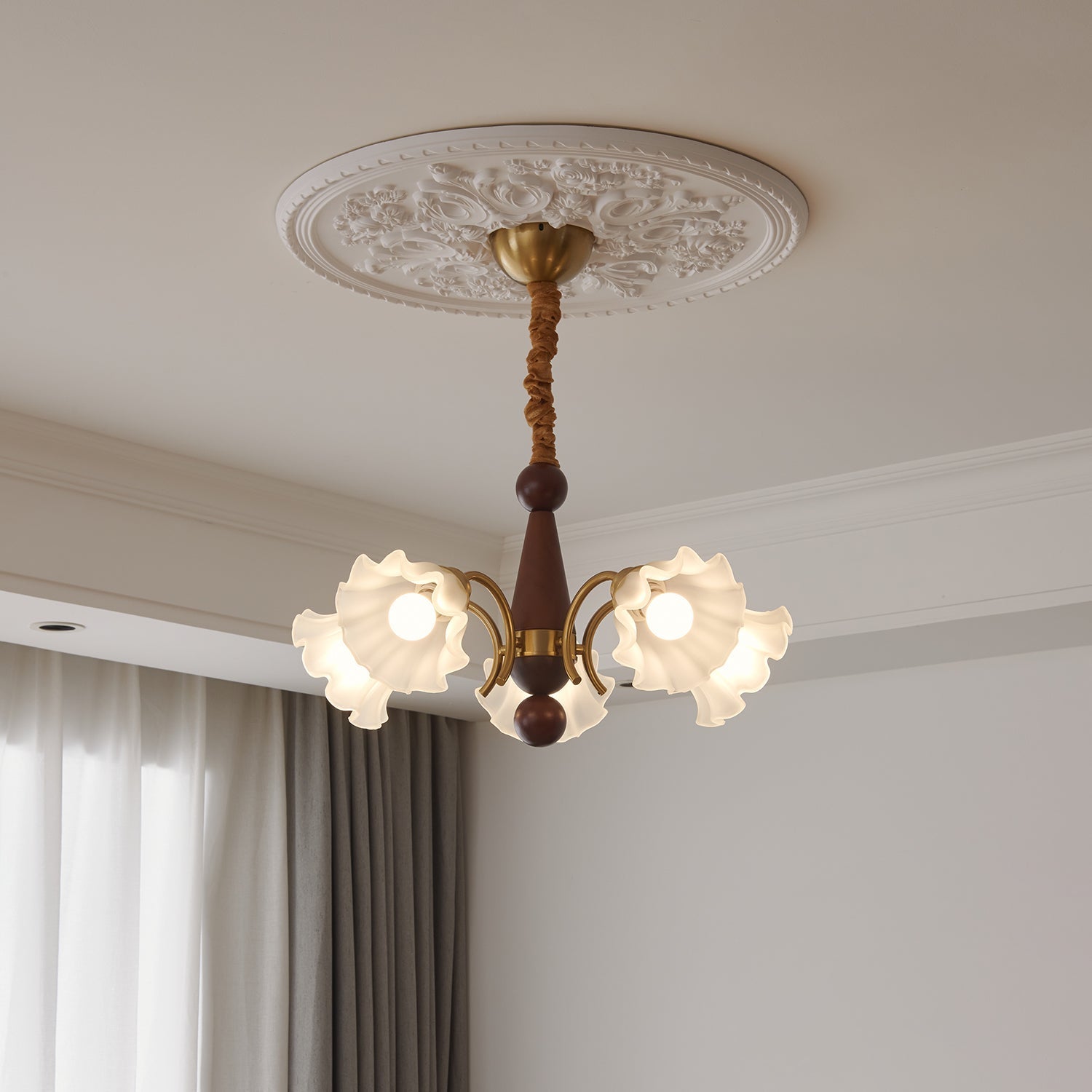 Bloomcrest Chandelier - Blowlighting