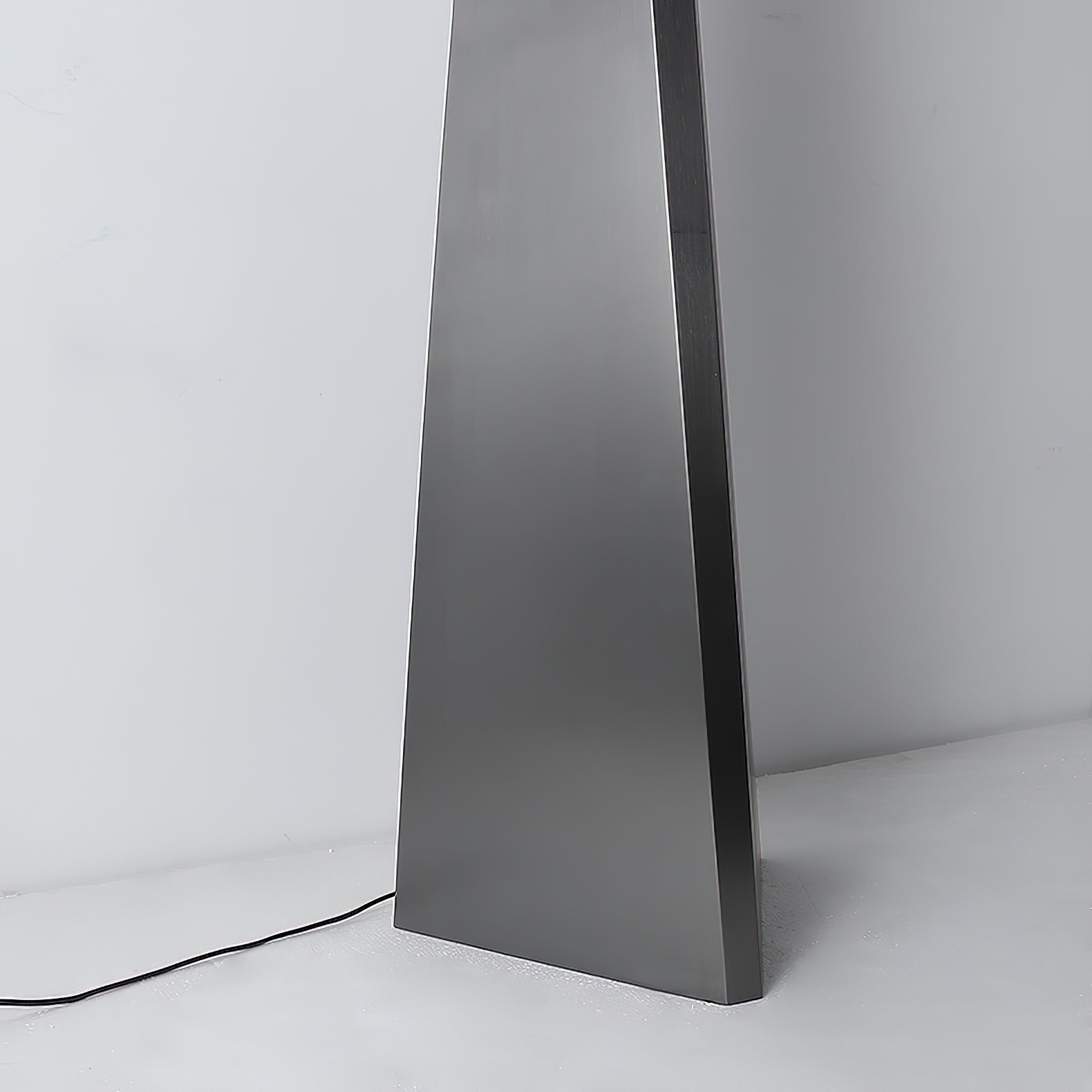 Bonhomme Floor Lamp - Lamp Copper