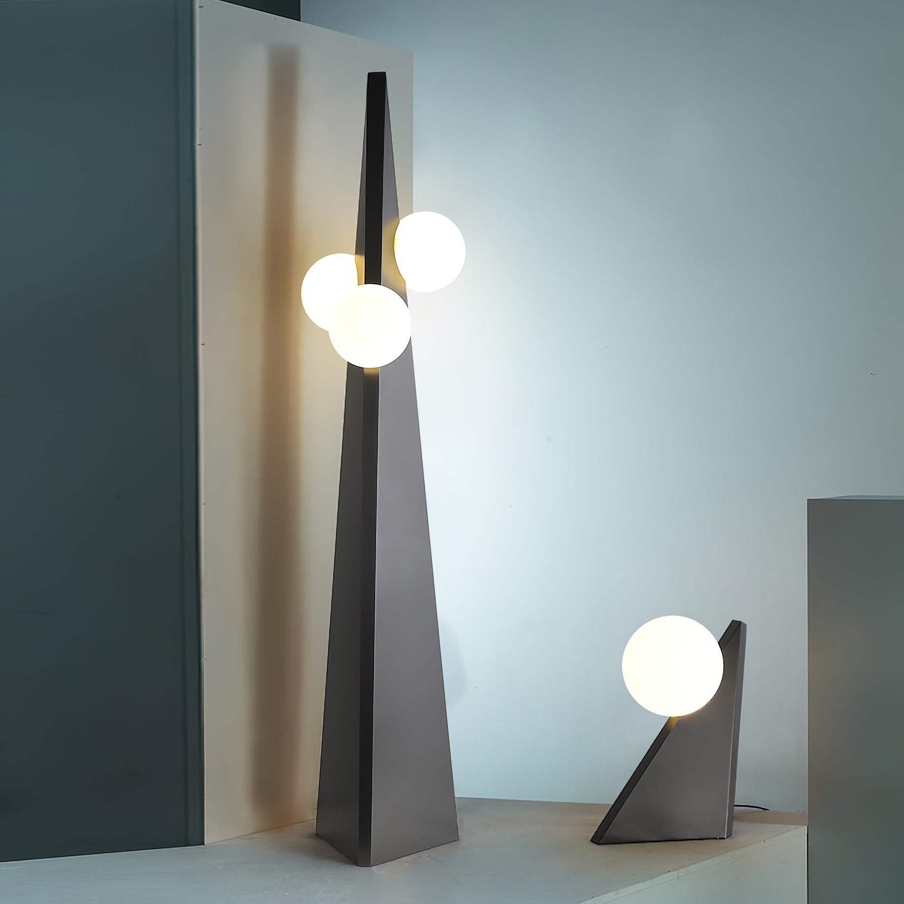 Bonhomme Floor Lamp - Lamp Copper