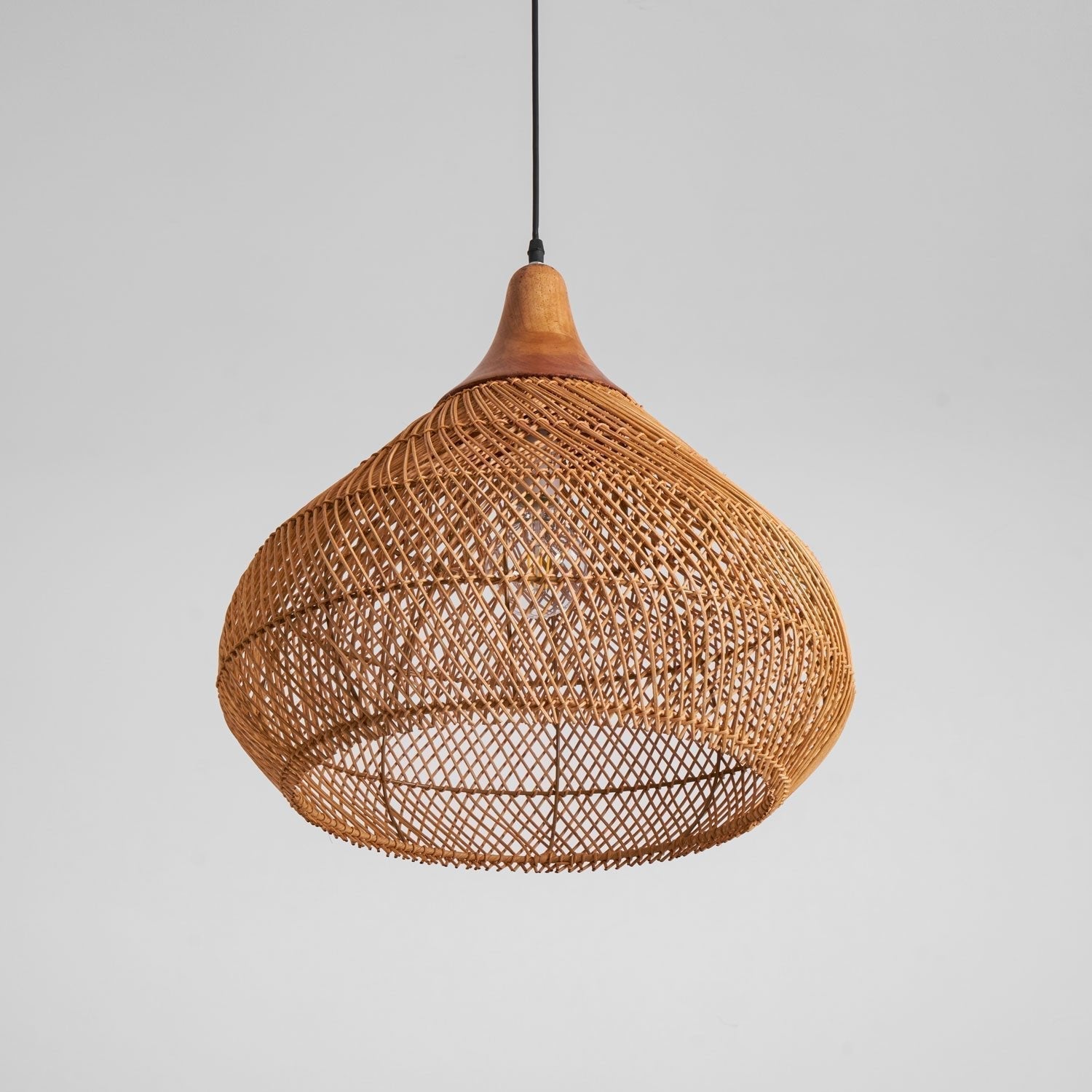 Braided Rattan Pendant Lamp - Blowlighting