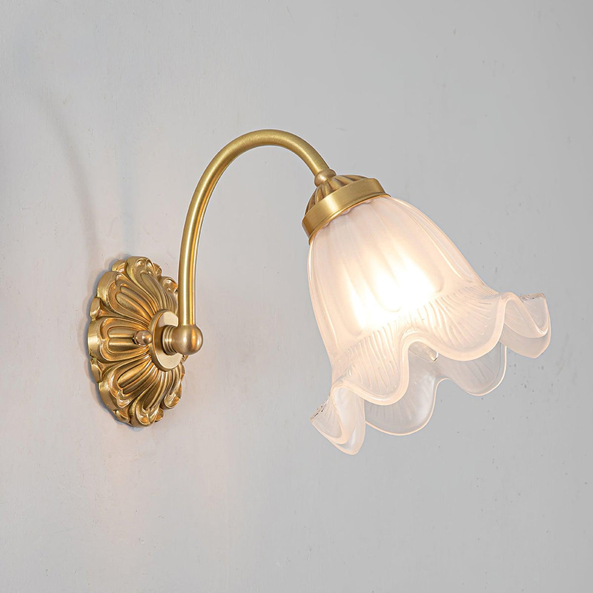 Brass Floral Glass Sconce - Blowlighting