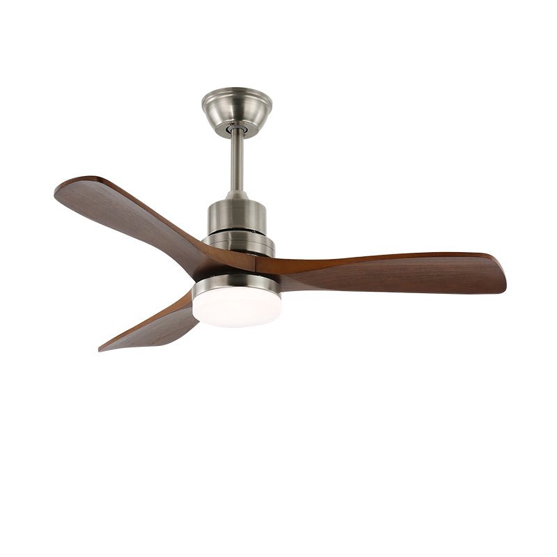 Ventilatore da soffitto Kaelen moderno in legno con luce installato in una camera da letto