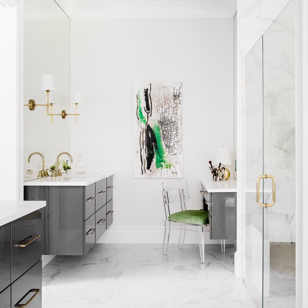 Silva Applique da Parete in Ottone con Paralume Conico Bianco