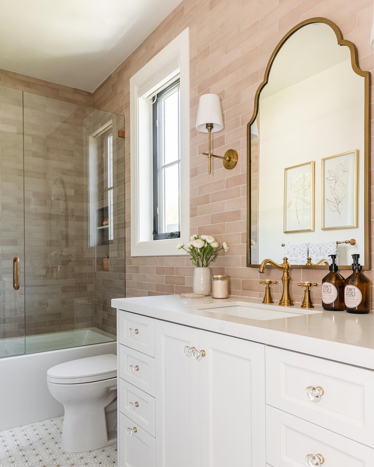 Platina Modern Minimalist Brass Fabric Wall Lamp - Lamp Copper