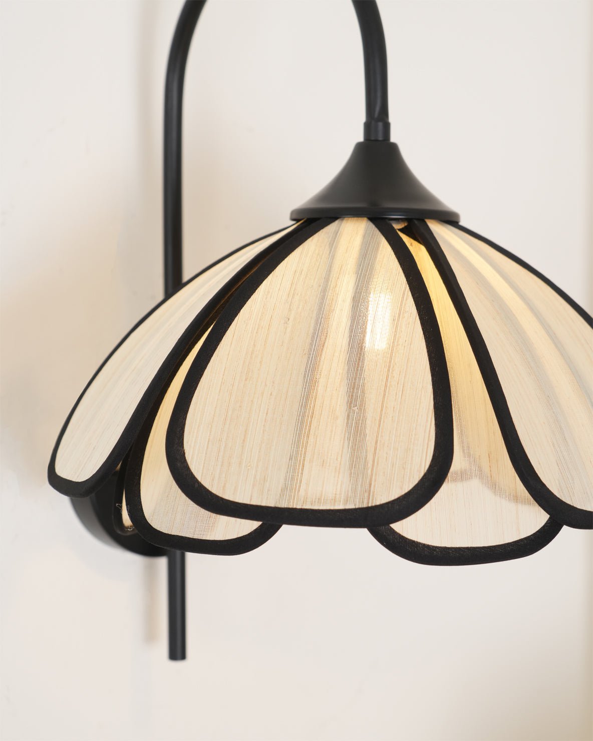 Burnt Petal Wall Lamp - Blowlighting