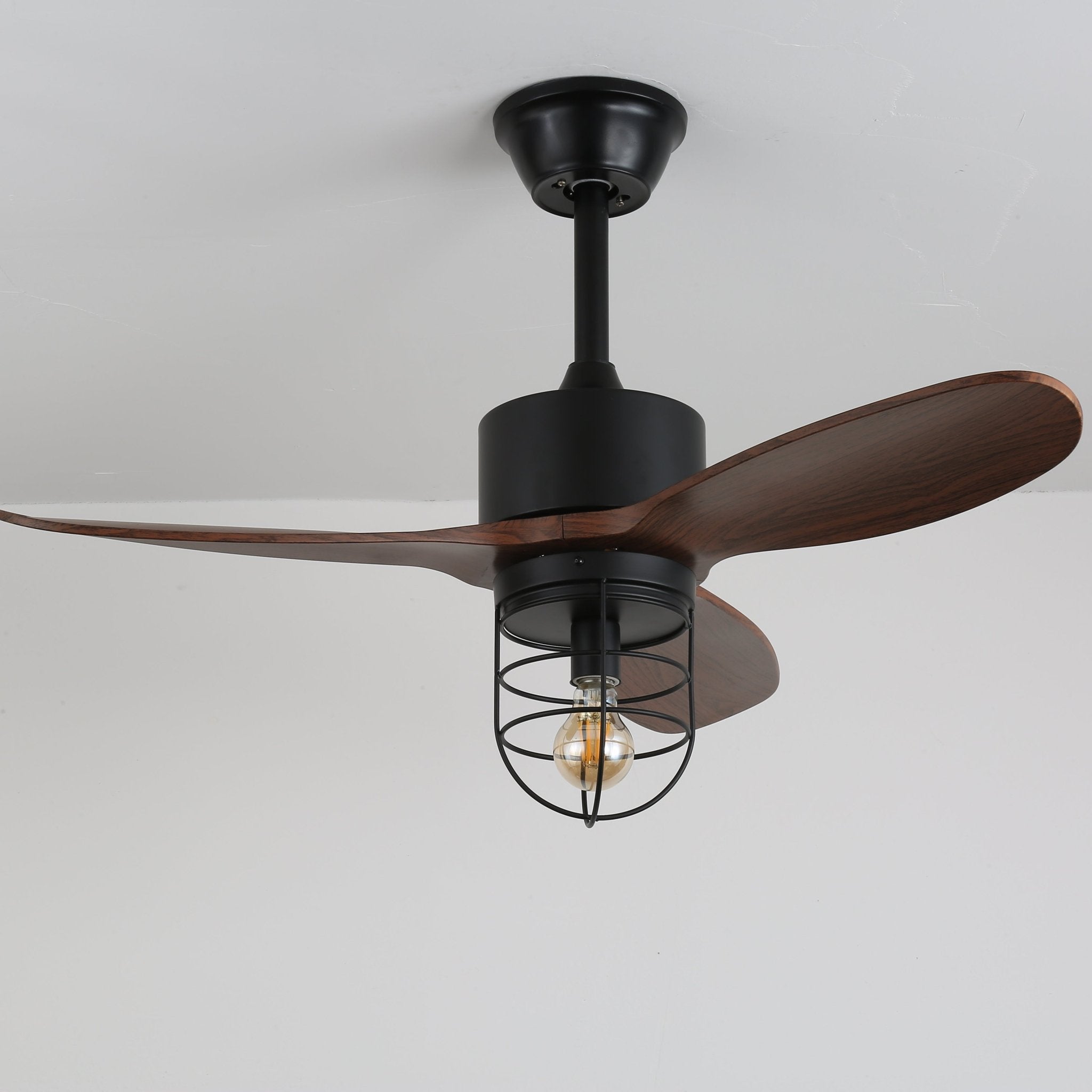 Ventilatore da soffitto industriale in legno Brisora con luce, componenti della guida all'installazione