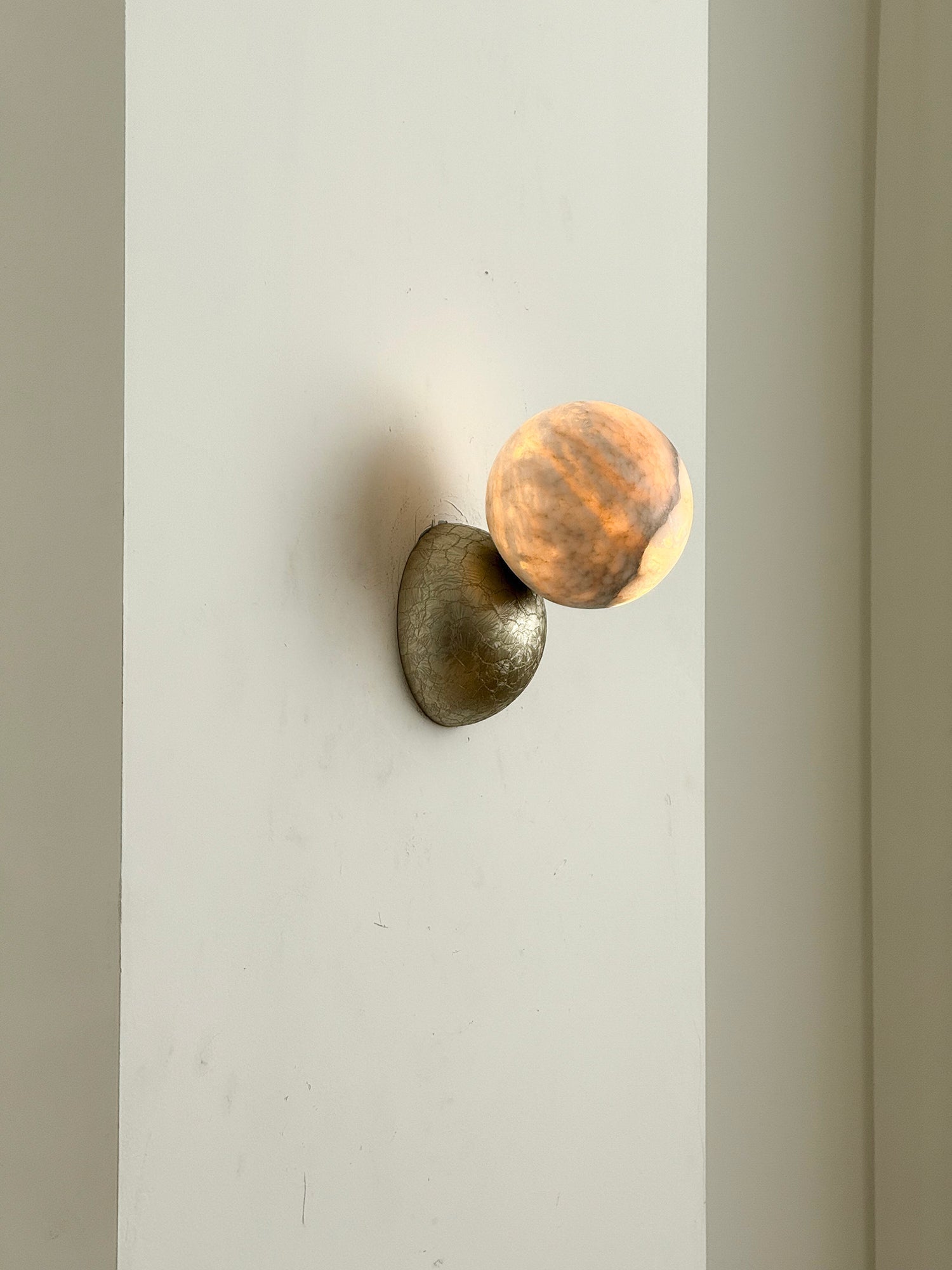 Arca Modern Minimalist Eclipse Mrable Metal Wall Lamp - Lamp Copper