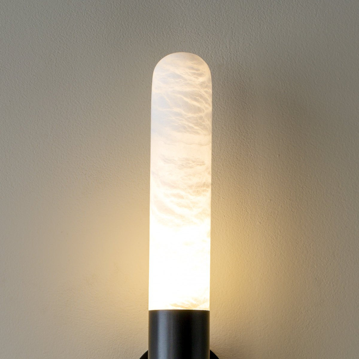 Evtalos Cylinder Alabaster Wall Light - Neutralighting