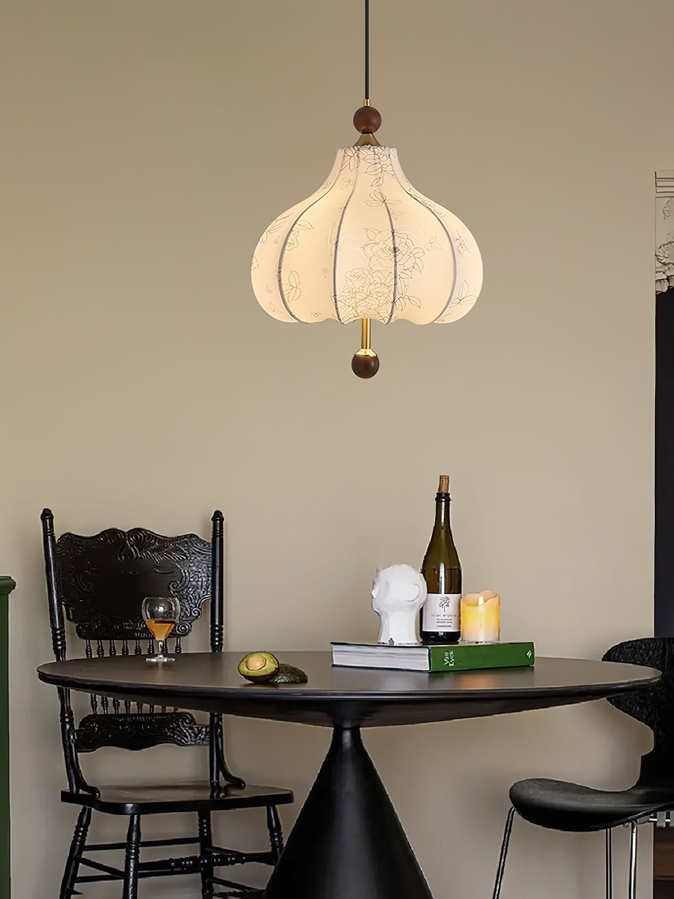 Chestnut Bloom Pendant Lamp - Blowlighting