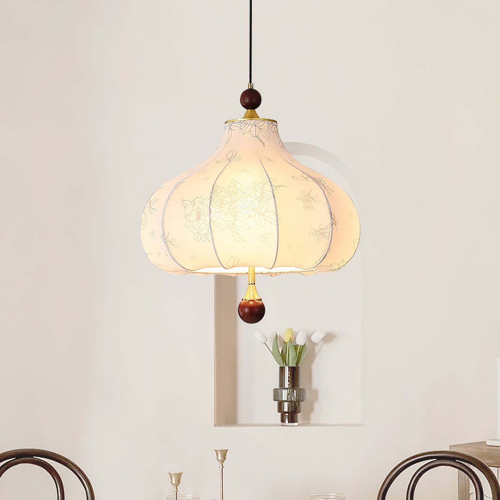 Chestnut Bloom Pendant Lamp - Blowlighting