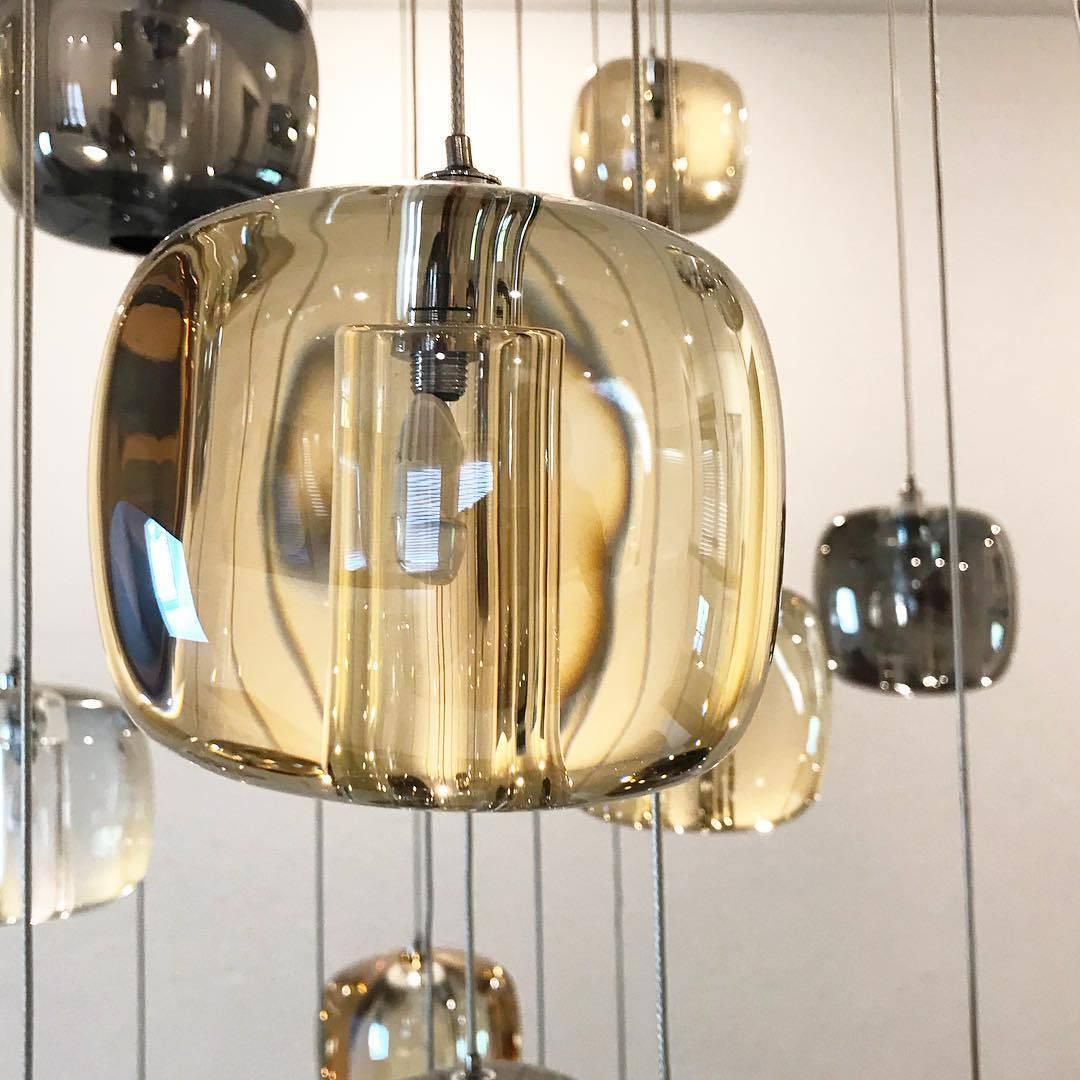 Cubie Chandelier - Blowlighting