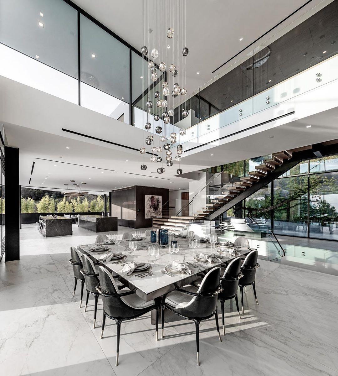 Cubie Chandelier - Blowlighting