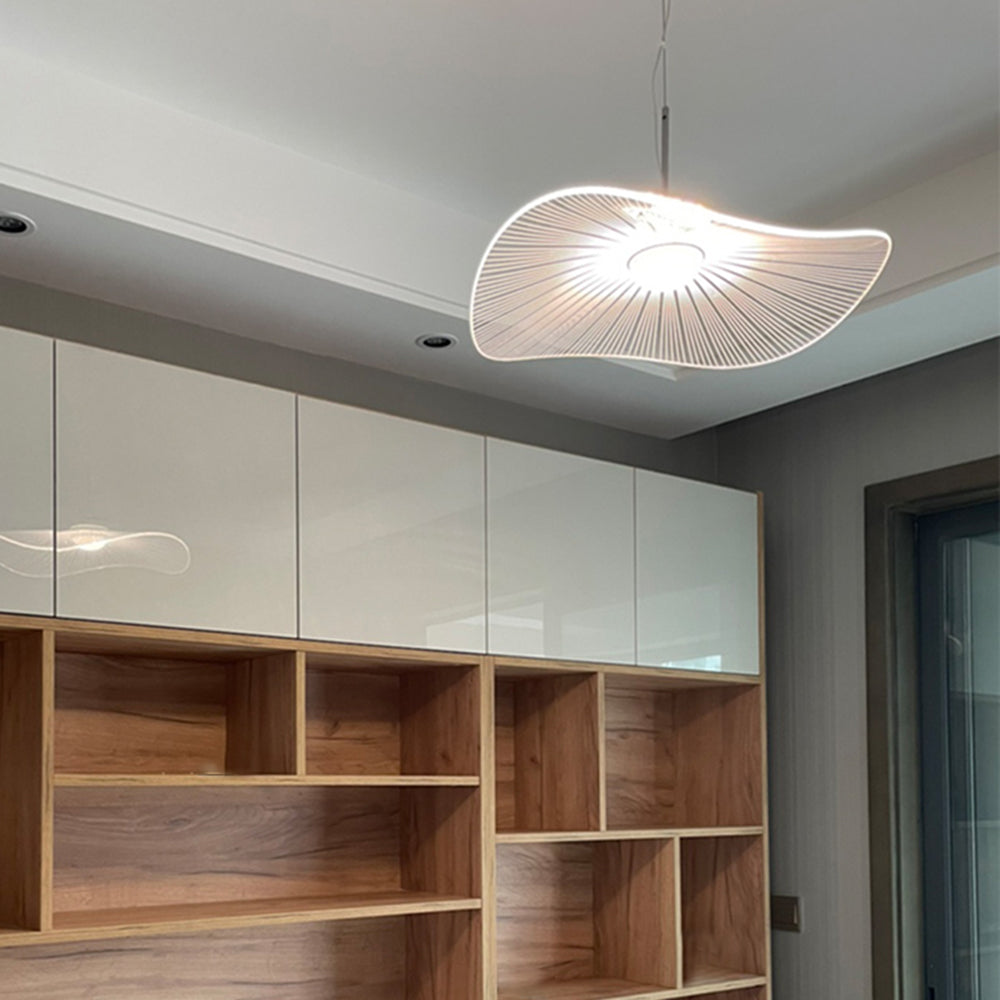 Arisha Lampada a Sospensione Forma Metallo Bianco Designer Lotus Foglia