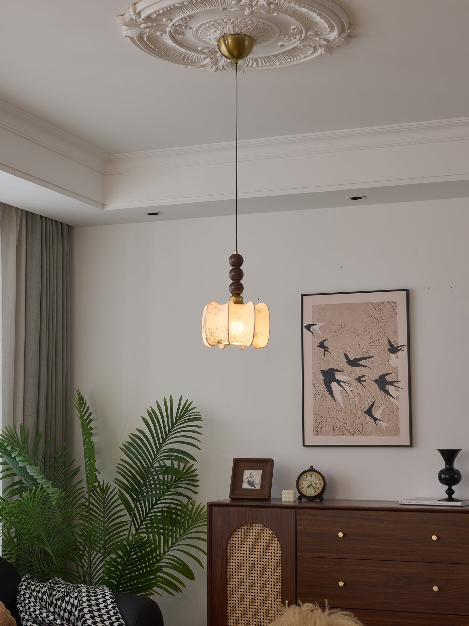 Eloria Pendant Light - Blowlighting